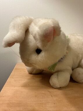 Commonwealth Large Bunny Stuffed Animal Flower collar